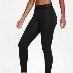 Black Nike dri fit leggings (XS)